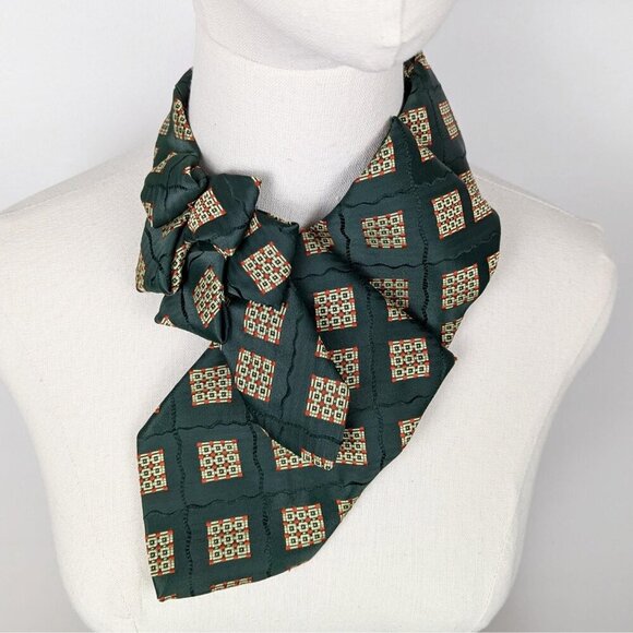 Ogsplosh Women's Fall Vintage Green and Cream Ascot Tie - Picture 7 of 8